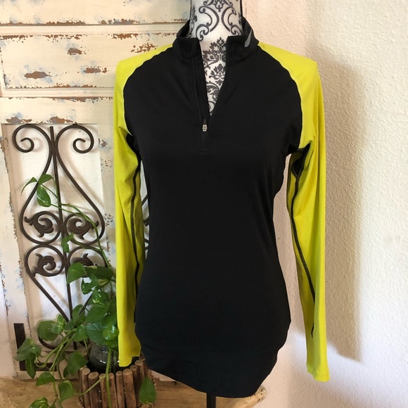Nike Tops - {sale} 4/$25 Nike pro 3/4 zip popover top